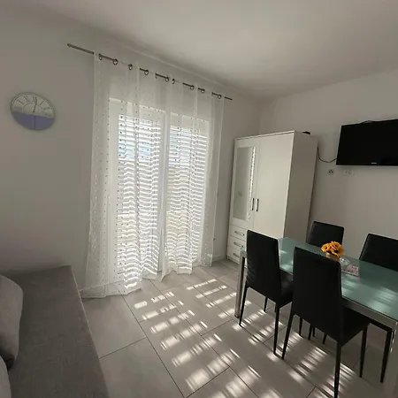 Maja Apartment Tucepi